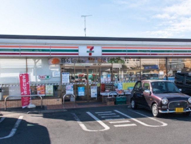 【コンビニエンスストア】セブンイレブン　町田木曽西一丁目店まで222ｍ