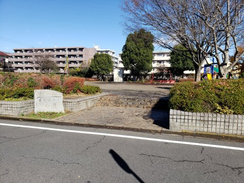 【公園】古淵南公園まで392ｍ