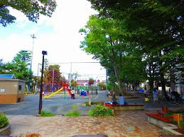 【公園】玉川中町公園まで345ｍ