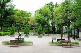 【公園】新宿区立牛込弁天公園まで327ｍ