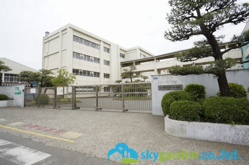 【小学校】茅ヶ崎市立香川小学校まで1251ｍ