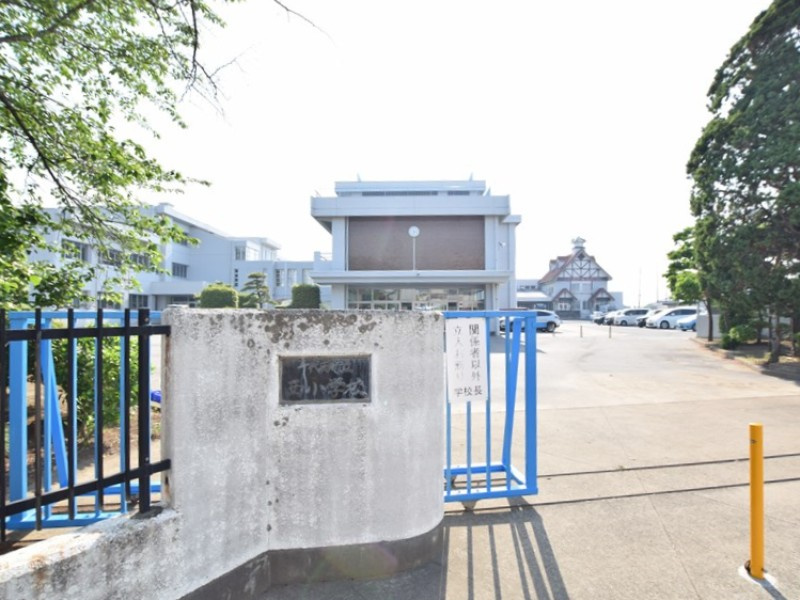 【小学校】千代田町立西小学校まで2580ｍ