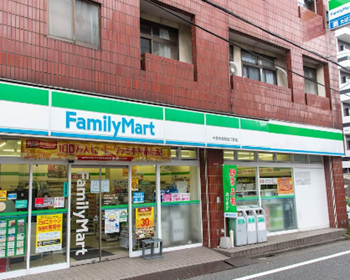 【コンビニエンスストア】ファミリーマート　中野大和町四丁目店まで163ｍ