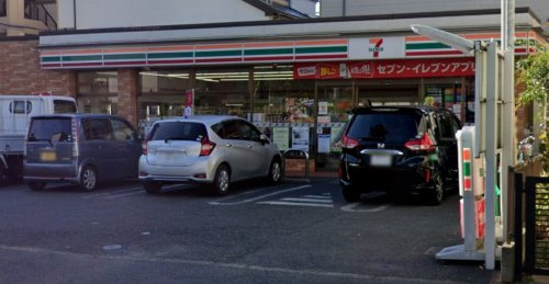 【コンビニエンスストア】セブンイレブン　松戸小金原団地店まで637ｍ