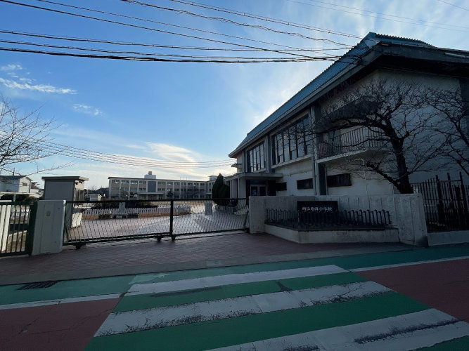 【小学校】忠岡町立忠岡小学校まで927ｍ