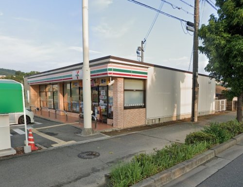 【コンビニエンスストア】セブンイレブン　池田古江町店まで2493ｍ