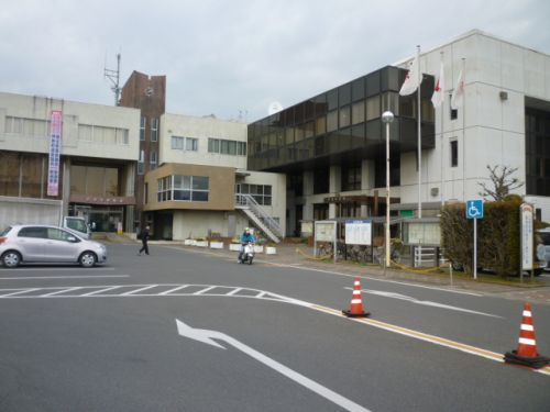 【市役所・区役所】伊奈町役場まで951ｍ