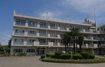 【中学校】所沢市立狭山ヶ丘中学校まで2217ｍ