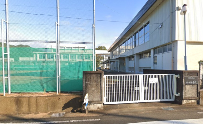 【中学校】姫路市立林田中学校まで968ｍ