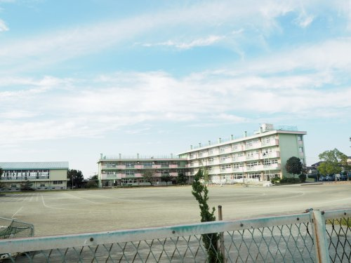 【小学校】幸手市立さくら小学校まで1321ｍ