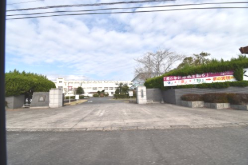 【高校】鹿児島県立鹿屋工業高校まで182ｍ