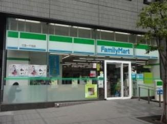 【コンビニエンスストア】ファミリーマート　三田一丁目店まで230ｍ