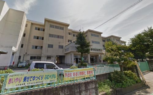 【中学校】宮代町立須賀中学校まで1090ｍ