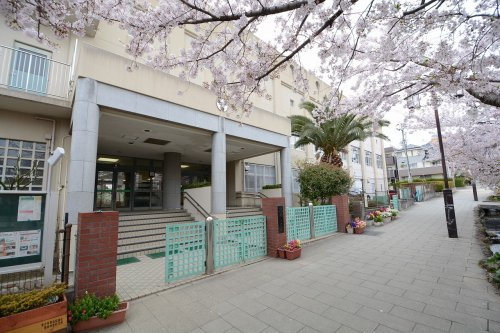 【小学校】神戸市立灘小学校まで205ｍ