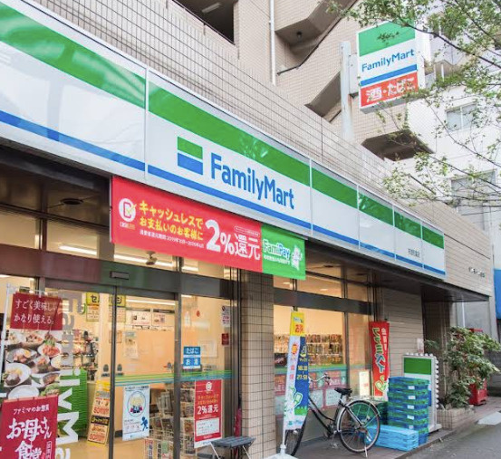 【コンビニエンスストア】ファミリーマート　杉並和泉店まで287ｍ