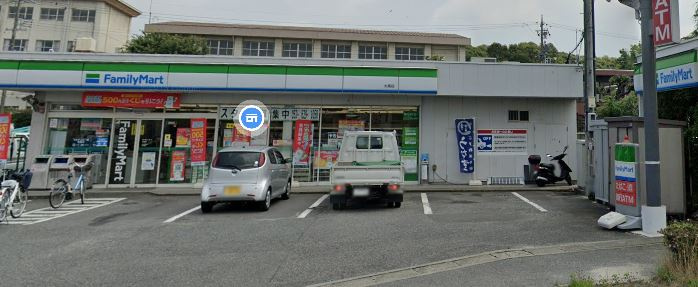 【コンビニエンスストア】ファミリーマート　大高店まで132ｍ