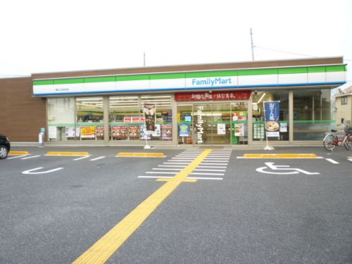 【コンビニエンスストア】ファミリーマート桶川上日出谷店まで885ｍ