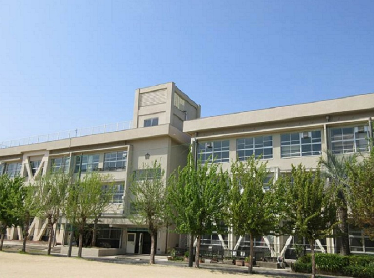 【小学校】豊中市立熊野田小学校まで700ｍ