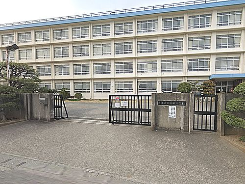 【中学校】平塚市立神田中学校まで1376ｍ