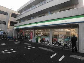 【コンビニエンスストア】ファミリーマート　南篠崎町二丁目店まで283ｍ