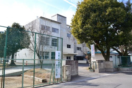 【中学校】北部中学校まで1974ｍ