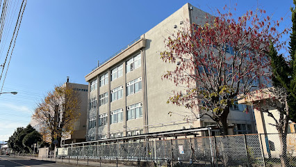 【中学校】羽村市立羽村第二中学校まで1049ｍ