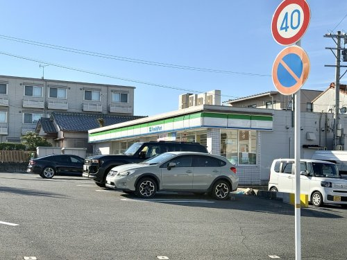 【コンビニエンスストア】ファミリーマート　名古屋池場店まで536ｍ