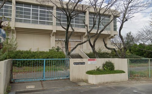 【小学校】稲沢市立法立小学校まで1189ｍ
