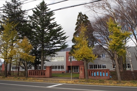 【小学校】江別市立江別第二小学校まで1309ｍ