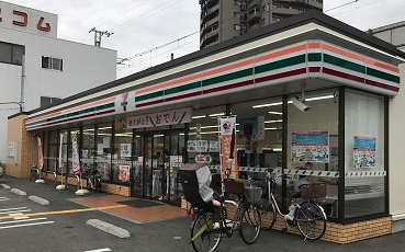 【コンビニエンスストア】セブンイレブン　大阪桑津1丁目店まで165ｍ