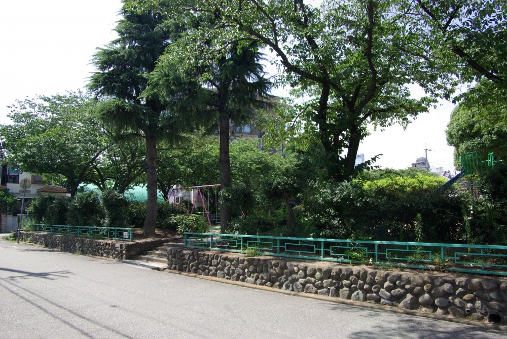 【公園】上坂部西公園まで341ｍ