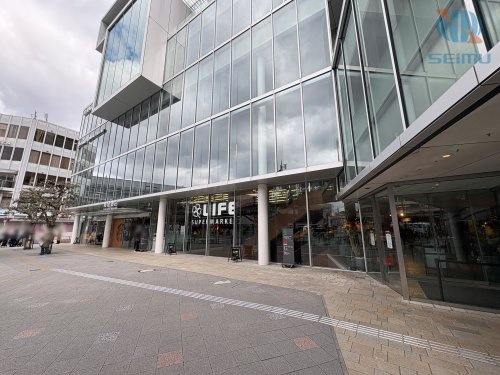 【スーパー】ライフ枚方T-SITE店まで389ｍ
