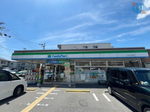 【コンビニエンスストア】ファミリーマート　生江三丁目店まで160ｍ