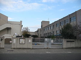 【小学校】枚方市立　平野小学校まで260ｍ