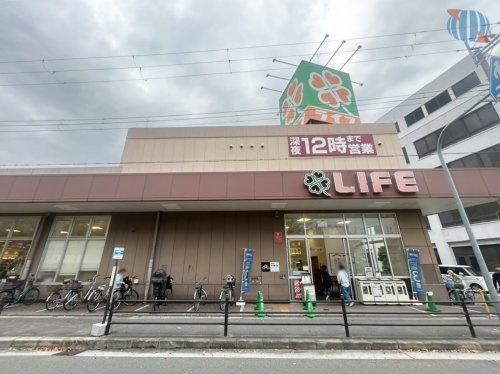 【スーパー】ライフ　西田辺店まで800ｍ