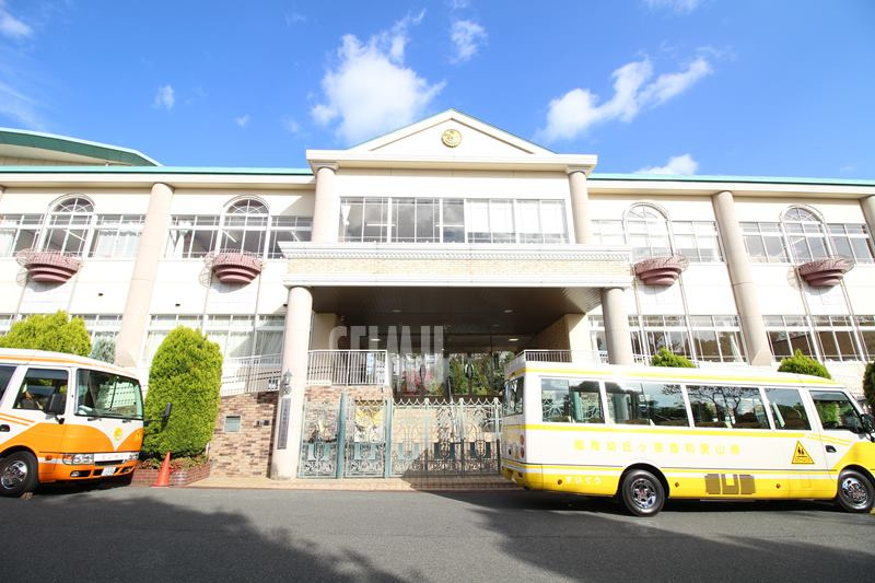 【幼稚園】認定こども園勝山愛和香里ヶ丘幼稚園まで474ｍ