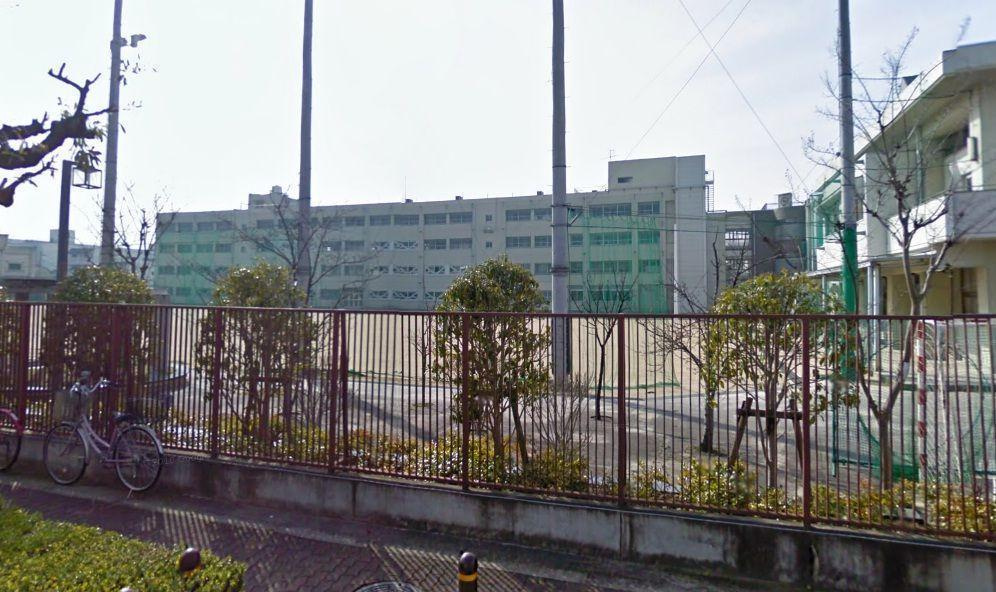 【中学校】大阪市立大宮中学校まで240ｍ
