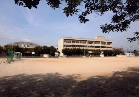 【中学校】四條畷市立四條畷西中学校まで1170ｍ