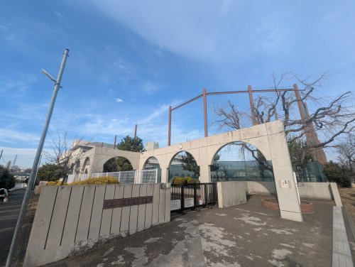 【小学校】横浜市立北山田小学校まで138ｍ