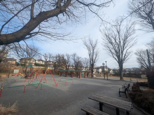 【公園】すみれが丘公園まで359ｍ