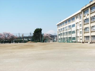 【中学校】茅ヶ崎市立鶴嶺中学校まで1563ｍ
