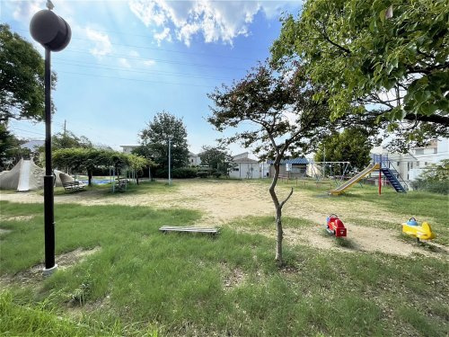 【公園】岩園北公園まで425ｍ