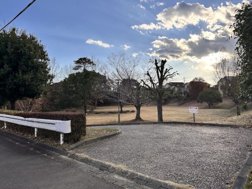 【公園】せせらぎ公園まで960ｍ