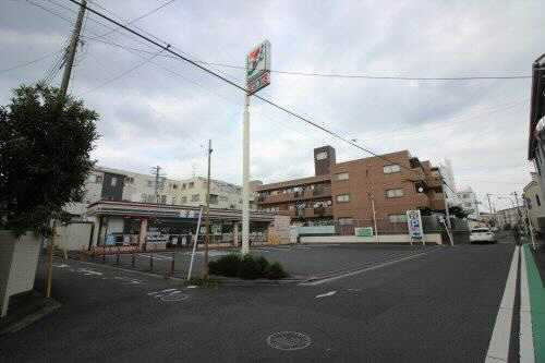 【コンビニエンスストア】セブンイレブン　横浜狩場町店まで350ｍ