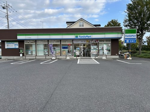 【コンビニエンスストア】ファミリーマート　つくば花畑店まで700ｍ