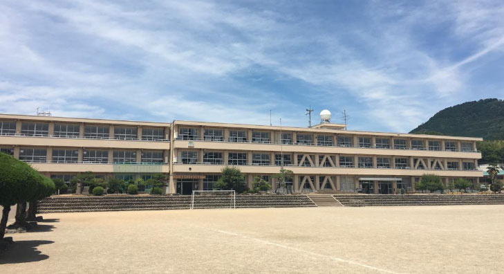 【小学校】美濃市立美濃小学校まで1002ｍ
