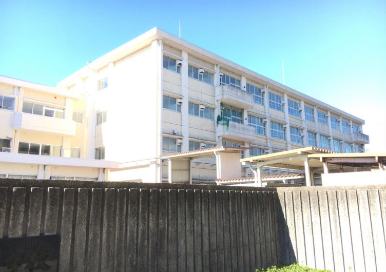 【中学校】岐阜市立岐阜西中学校まで1435ｍ