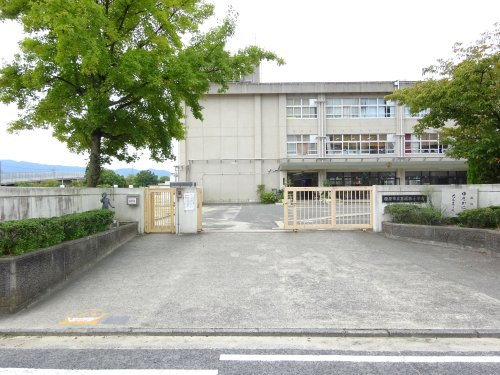 【小学校】橿原市立耳成西小学校まで1376ｍ