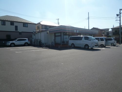 【コンビニエンスストア】セブンイレブン　草加新栄町店まで250ｍ
