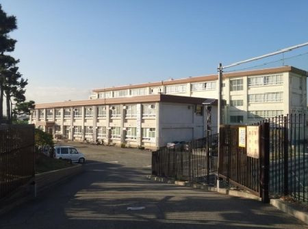 【中学校】茅ケ崎市立　松林中学校まで534ｍ